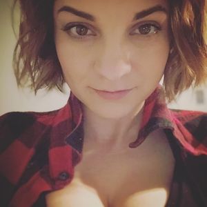 Meet your Posher, Roxanne